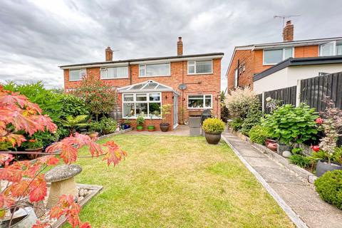 3 bedroom semi-detached house for sale - Brabham Crescent, Streetly, Sutton Coldfield, B74 2BW