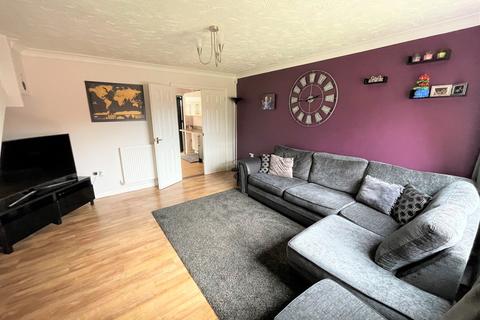 3 bedroom end of terrace house for sale - Farmers Close, Wootton, Northampton, NN4