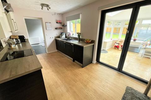 3 bedroom end of terrace house for sale - Farmers Close, Wootton, Northampton, NN4
