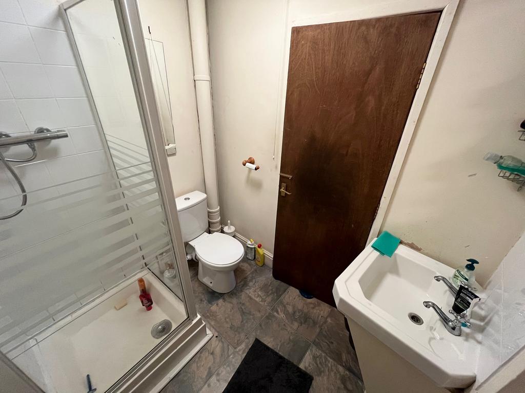 Shower Room 1