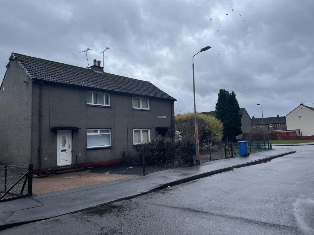 Dalmore Drive, Alva, Clackmannanshire, FK12 2 bed semidetached house