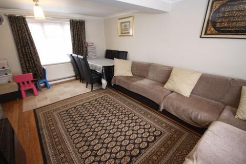 undefined, Vanbrough Crescent, Northolt