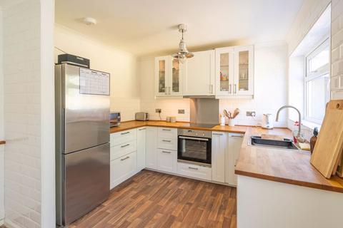 27 Cherry Tree Close, Southmoor, Abingdon, OX13 5BE