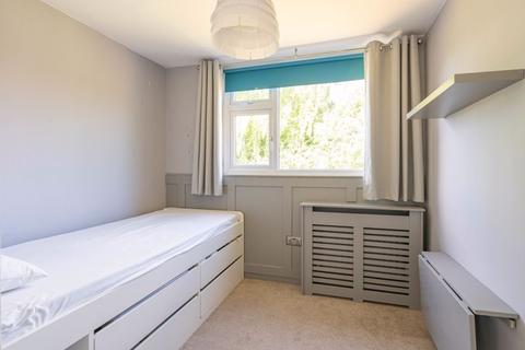 27 Cherry Tree Close, Southmoor, Abingdon, OX13 5BE