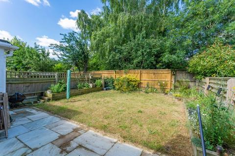 27 Cherry Tree Close, Southmoor, Abingdon, OX13 5BE