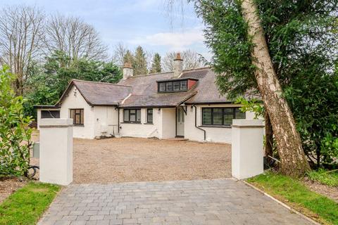 4 bedroom detached bungalow for sale, Silver Lane, Purley CR8