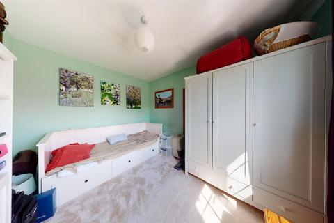16 Homersham, Canterbury, CT1 3RG