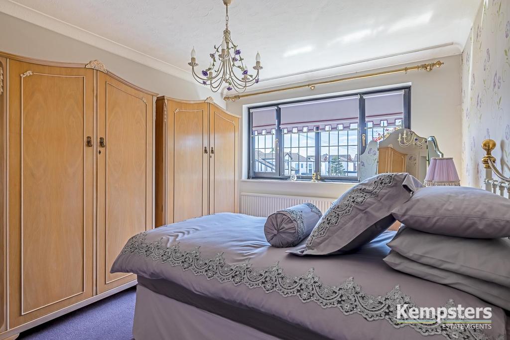 Bedroom 2.jpg