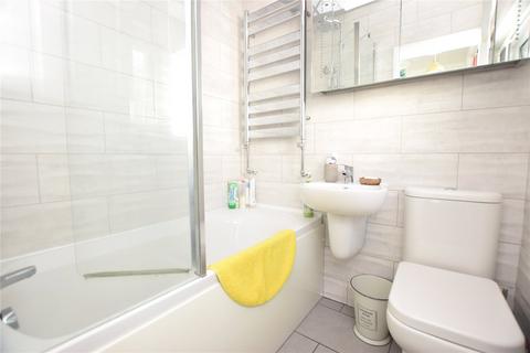 3 bedroom semi-detached house to rent, Broadway, Horsforth, Leeds, West Yorkshire