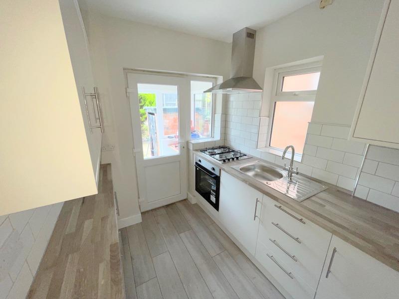 Charlbury Crescent, Birmingham 3 bed house £950 pcm (£219 pw)