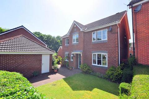 7 Bishops Walk, Cradley Heath, B64 7RH