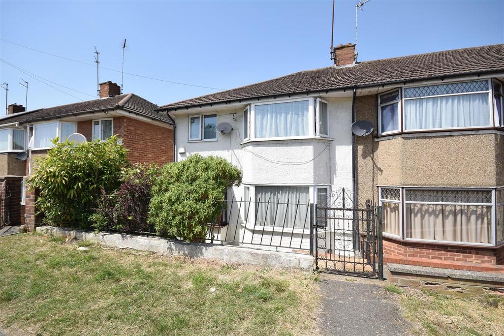 Fairway, Northampton 3 bed semidetached house for sale £250,000