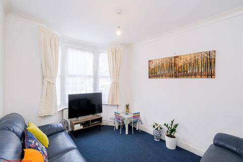 4 bedroom terraced house for sale - Russell Road, Walthamstow, E17