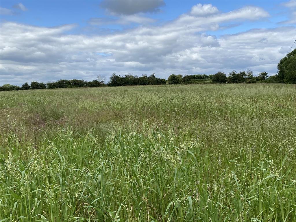 Arable Land off Barton Road, Welford... Land £300,000