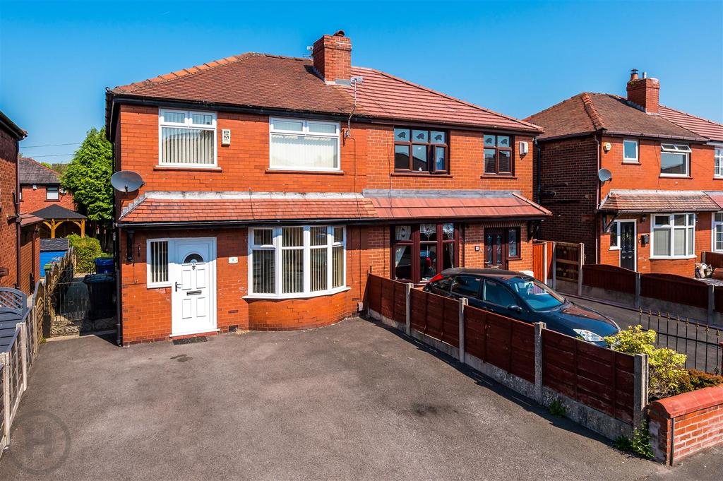 Hunt Street, Atherton, Manchester 3 bed semidetached house £190,000