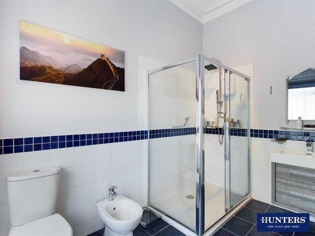 En Suite 1