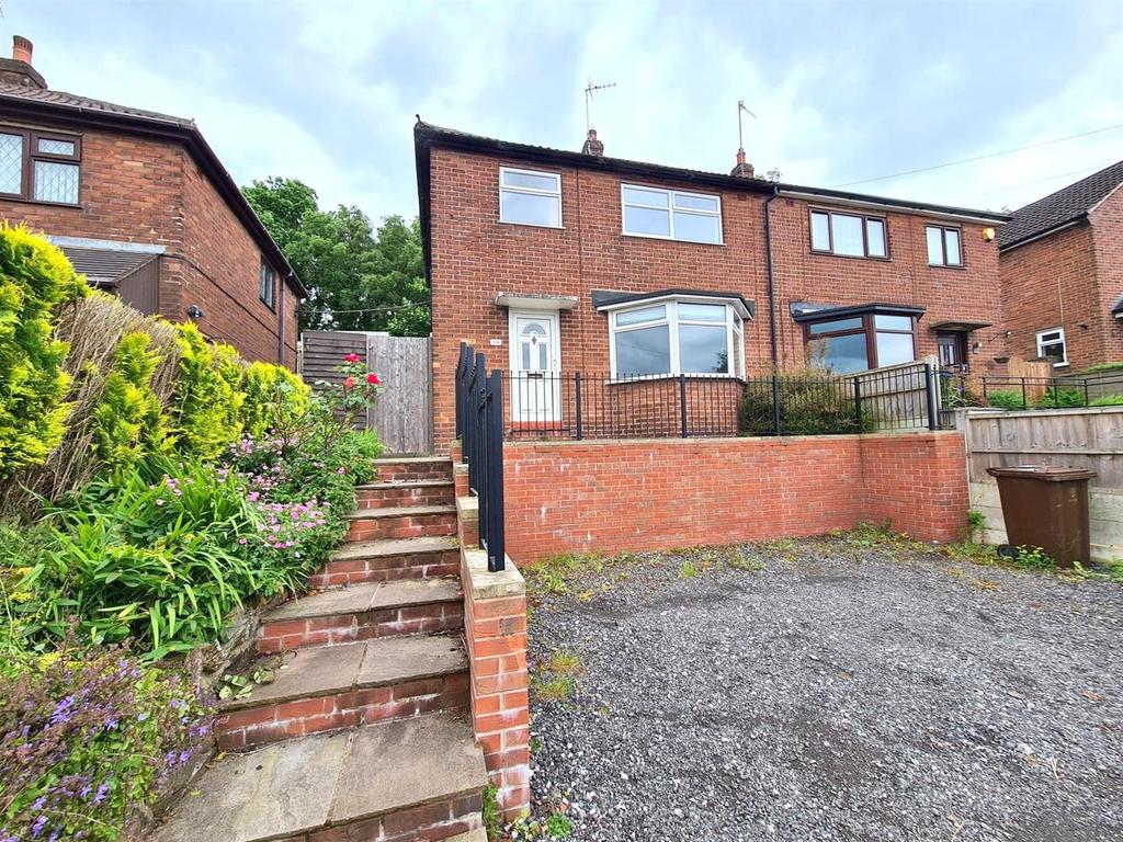 Windsor Drive, Leek 3 bed semidetached house £174,950