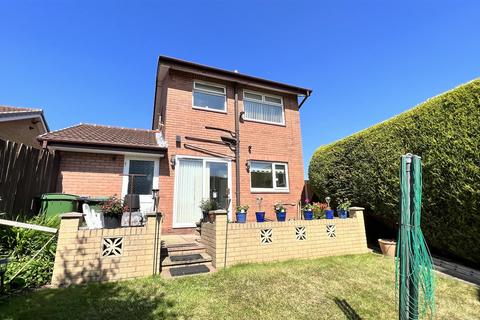 3 bedroom detached house for sale - Blaykeston Close, Seaham