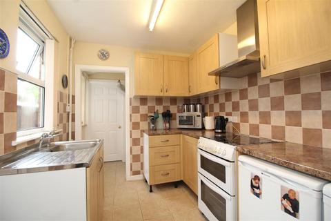 3 bedroom end of terrace house for sale - New Road, Woodston, Peterborough