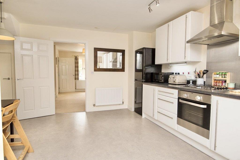 Kitchen and dining space.jpeg