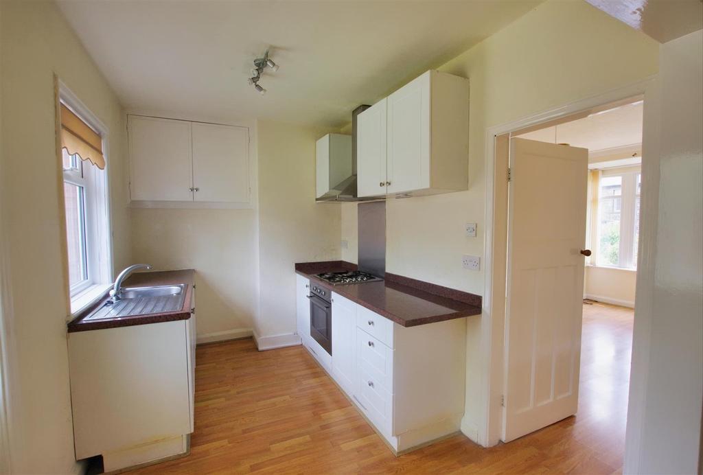 Milner Lane, Greetland, Halifax 2 bed semidetached house £155,000