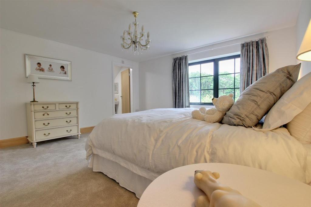 Daisy Lodge (7).jpg