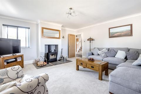 4 Bramley Way, Ashill, Cullompton, EX15 3NG