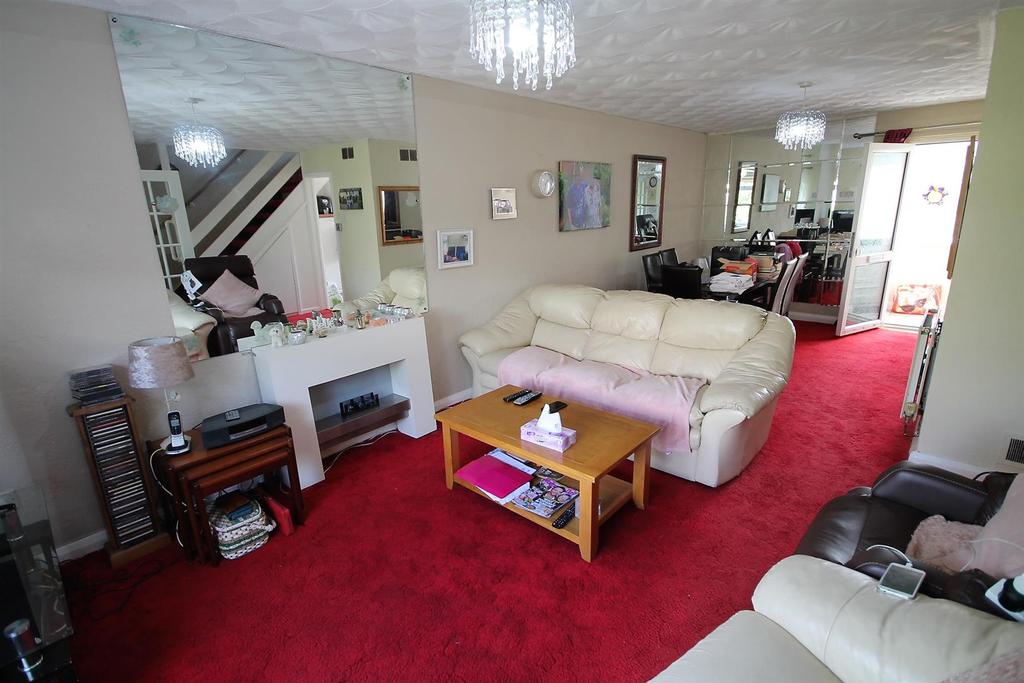 Lewis Drive, Caerphilly 3 bed terraced house £180,000