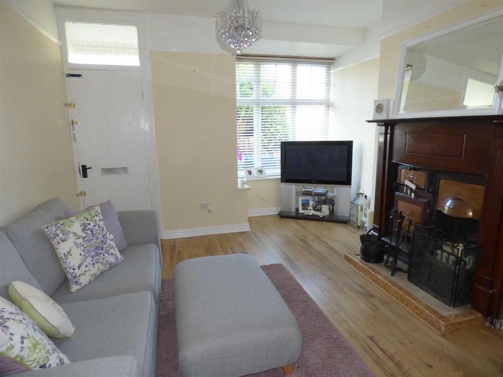 Church Road, North Ferriby 2 bed terraced house £575 pcm (£133 pw)