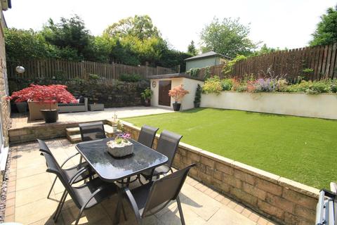 8 Greencroft Close, Idle, Bradford, BD10 8XD
