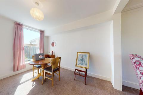 45 Stanley Road, Folkestone, CT19 4LQ