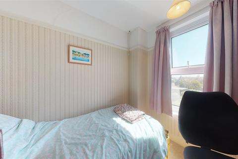 45 Stanley Road, Folkestone, CT19 4LQ