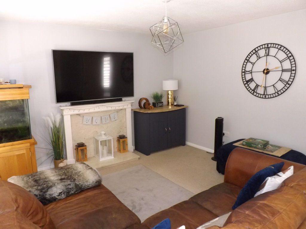 Locksash Close, West Wittering 3 bed house £1,600 pcm (£369 pw)