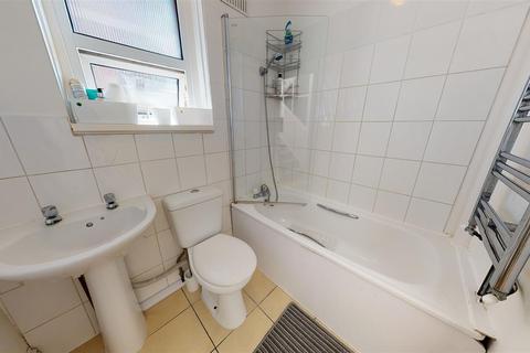 Flat C, 25 Connaught Road, Folkestone, CT20 1DA