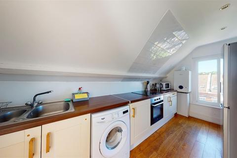 Flat C, 25 Connaught Road, Folkestone, CT20 1DA
