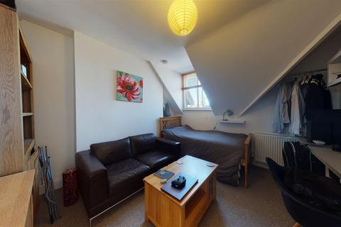 Flat C, 25 Connaught Road, Folkestone, CT20 1DA
