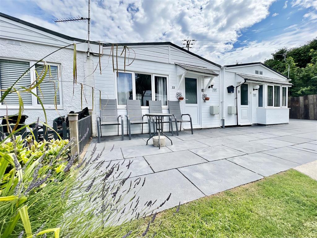 Greenway Road, Galmpton, Brixham 2 bed terraced bungalow for sale £