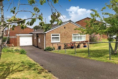 2 bedroom bungalow for sale - Harlech Close, Toothill, Swindon, SN5