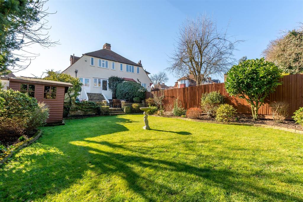 Cheviot Road, West Norwood, SE27 3 bed semidetached house £795,000
