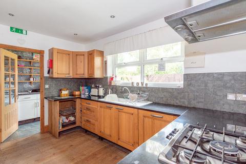 5 bedroom detached house for sale - Station Square, Strensall, York