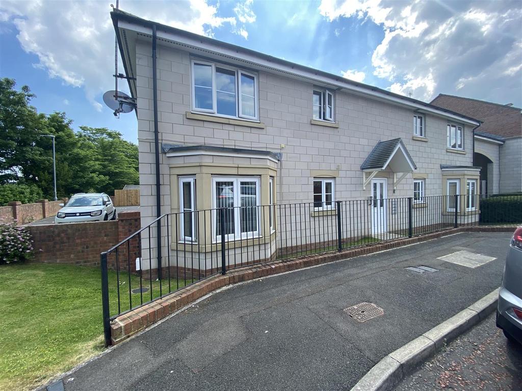 Highfield Rise, Chester Le Street 2 bed apartment for sale £113,000