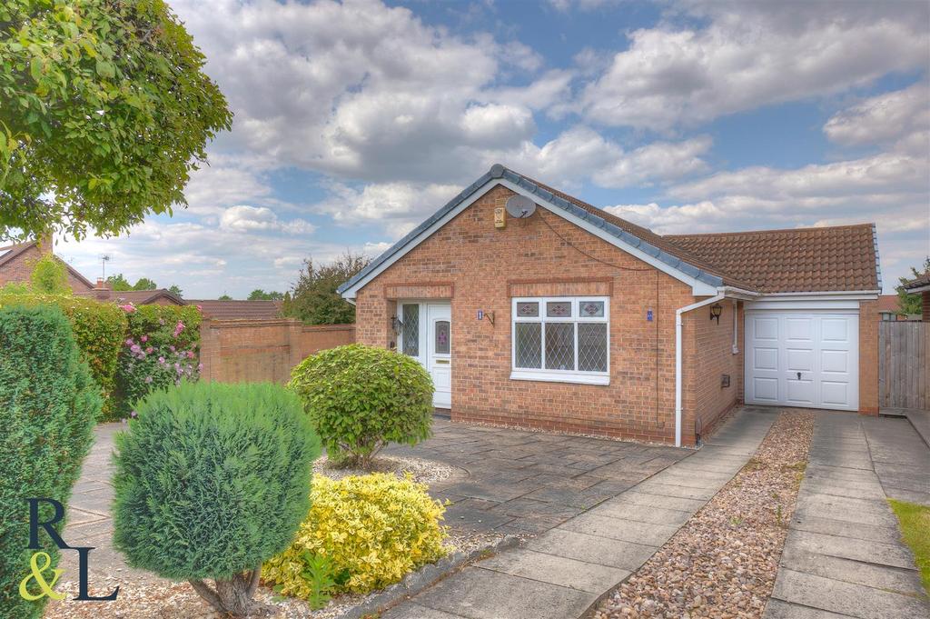 Cranford Gardens, West Bridgford... 2 bed detached bungalow £299,950