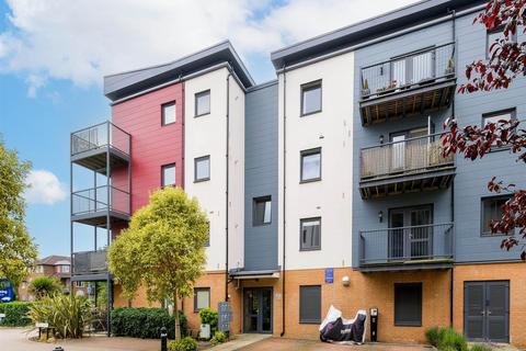 19 Shingly Place, London, E4 6AE