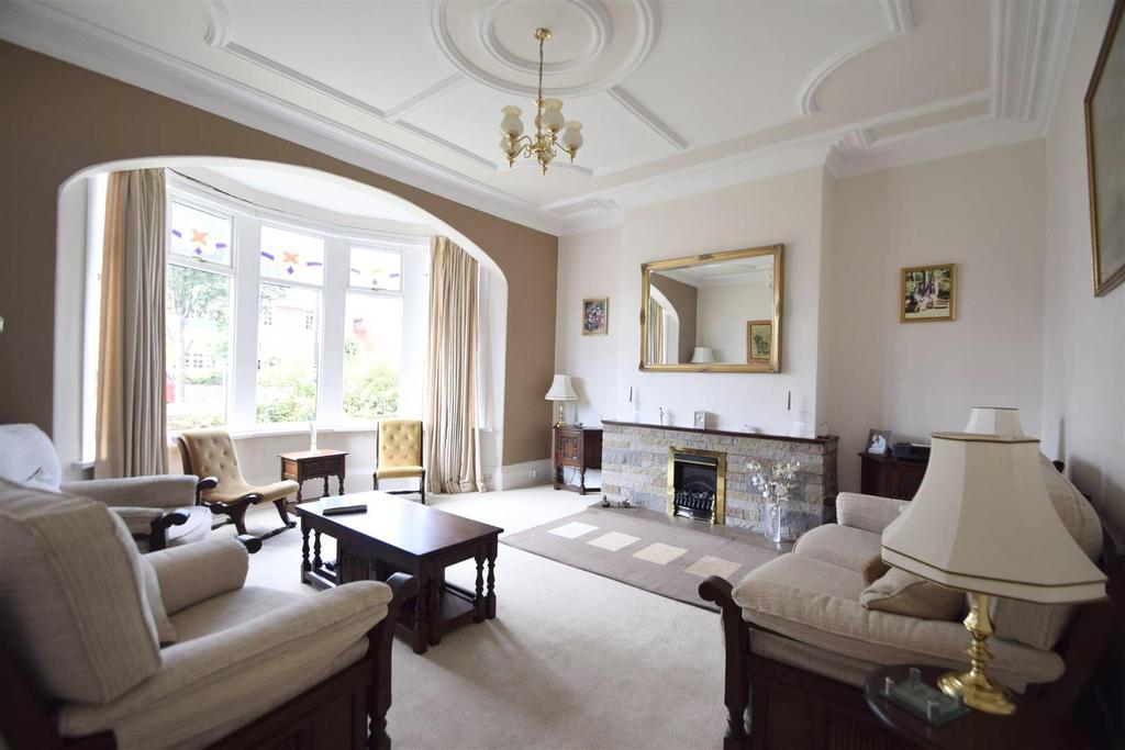 Hawthorn Gardens, Whitley Bay 6 bed semidetached house £695,000