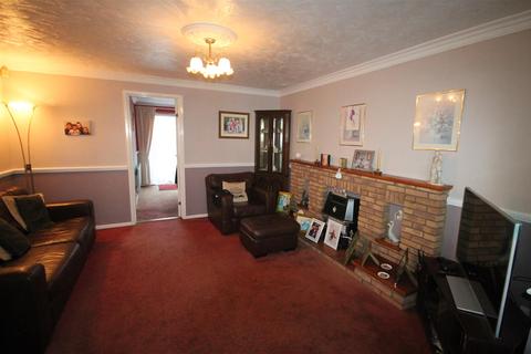 39 Falcon, Wilnecote, Tamworth, B77 5DN