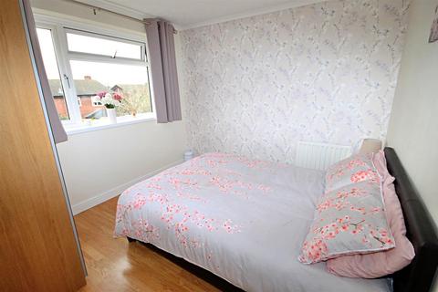 5 Dovestone, Wilnecote, Tamworth, B77 4PB