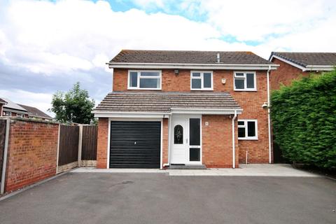8 Newstead, Tamworth, B79 7UU