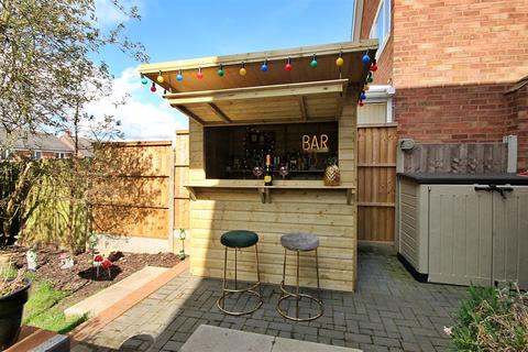 1 Brookside Way, Wilnecote, Tamworth, B77 5LH