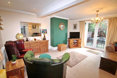 1 Brookside Way, Wilnecote, Tamworth, B77 5LH