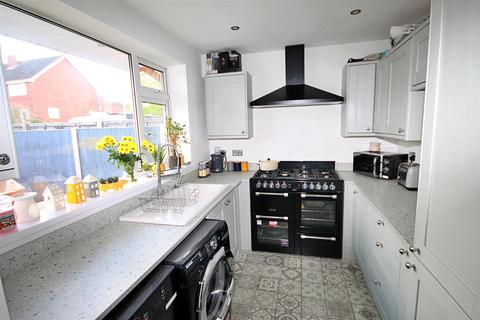 1 Brookside Way, Wilnecote, Tamworth, B77 5LH